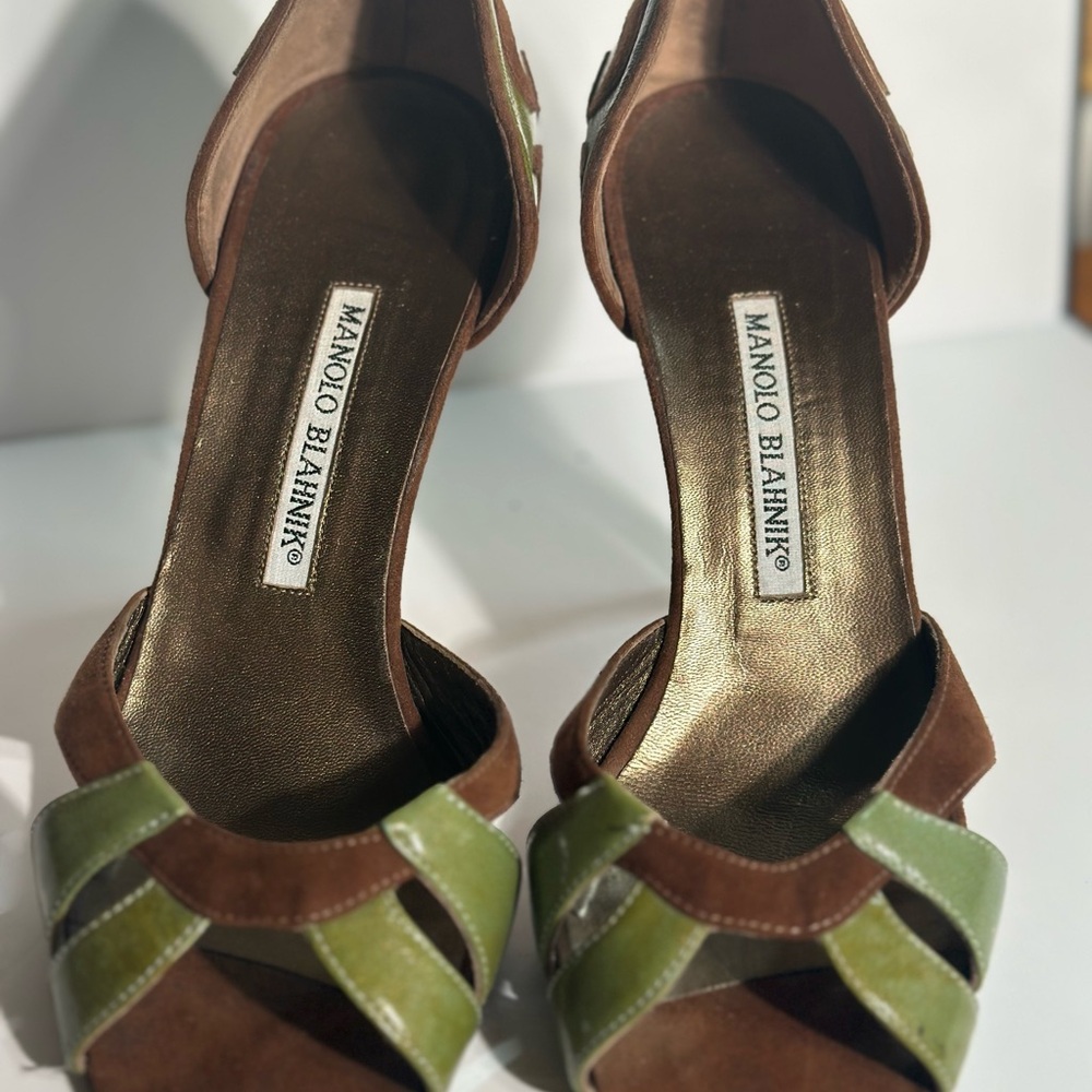 Manolo Blahnik Brown and Green Suede D'Orsay Open-Toe Heels - Picture 4 of 5